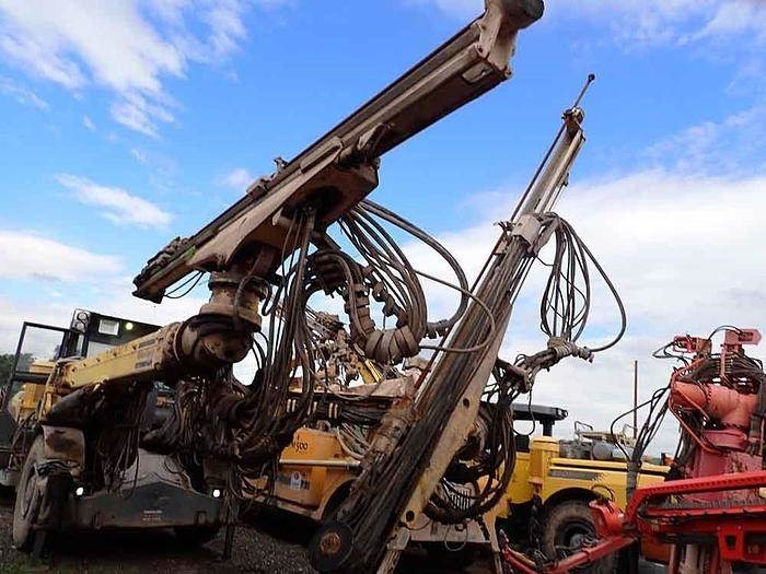 Atlas Copco BOOMER E2C - Urbšanas mašīna: foto 5 Atlas Copco BOOMER E2C - Urbšanas mašīna: foto 5