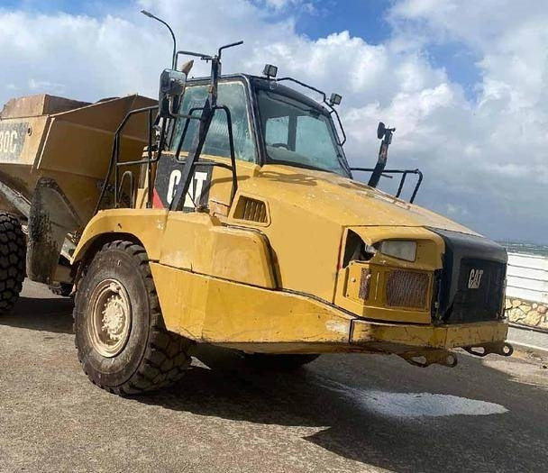 CAT 730C - Artikulētias pašizgāzējs: foto 2 CAT 730C - Artikulētias pašizgāzējs: foto 2