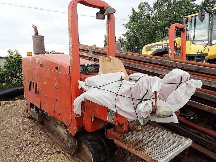 Ditch Witch JT4020 - Urbšanas mašīna: foto 1 Ditch Witch JT4020 - Urbšanas mašīna: foto 1