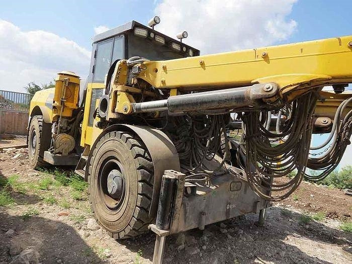 Epiroc E2C - Urbšanas mašīna: foto 1 Epiroc E2C - Urbšanas mašīna: foto 1