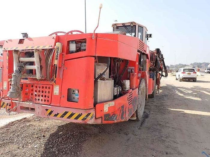 Urbšanas mašīna Sandvik DT821 C: foto 18