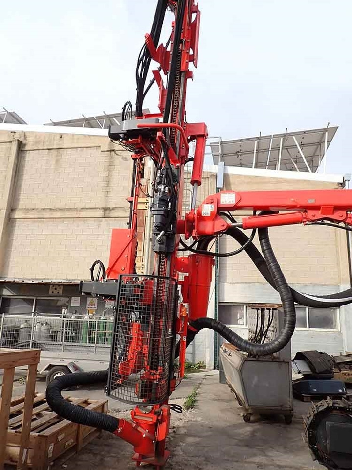 Urbšanas mašīna Sandvik DX800: foto 12