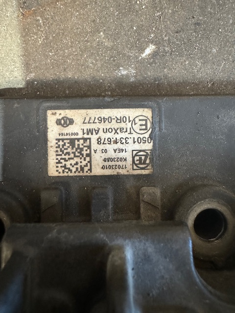 ZF Getriebesteller Oberteil TRAXON Deckel 0501331678 - Pārnesumkārba un rezerves daļas - Kravas automašīna: foto 3 ZF Getriebesteller Oberteil TRAXON Deckel 0501331678 - Pārnesumkārba un rezerves daļas - Kravas automašīna: foto 3
