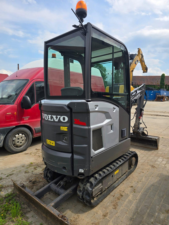 VOLVO EC 18 E - Mini-ekskavators: foto 3 VOLVO EC 18 E - Mini-ekskavators: foto 3