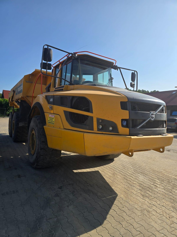 Volvo A35 G - Artikulētias pašizgāzējs: foto 3 Volvo A35 G - Artikulētias pašizgāzējs: foto 3