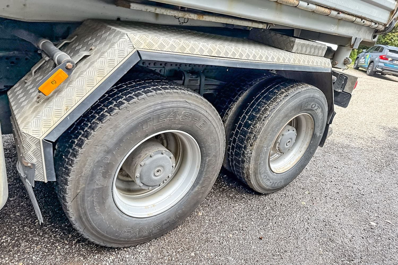 Mercedes-Benz Arocs 4152 - Kravas automašīna pašizgāzējs: foto 4 Mercedes-Benz Arocs 4152 - Kravas automašīna pašizgāzējs: foto 4