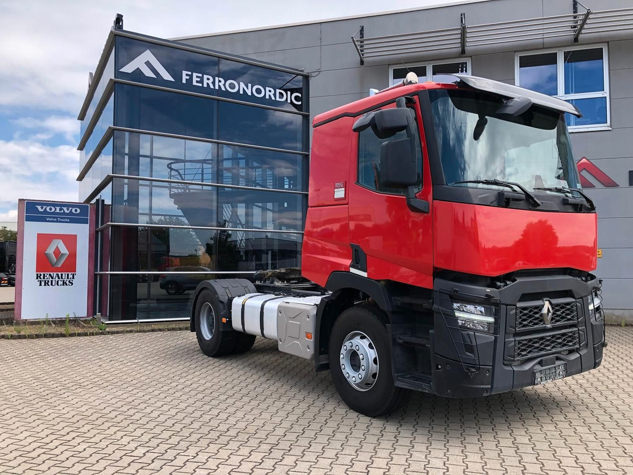 Renault C480 Kipphydraulik*AP Achsen*TÜV NEU - Vilcējs: foto 1 Renault C480 Kipphydraulik*AP Achsen*TÜV NEU - Vilcējs: foto 1