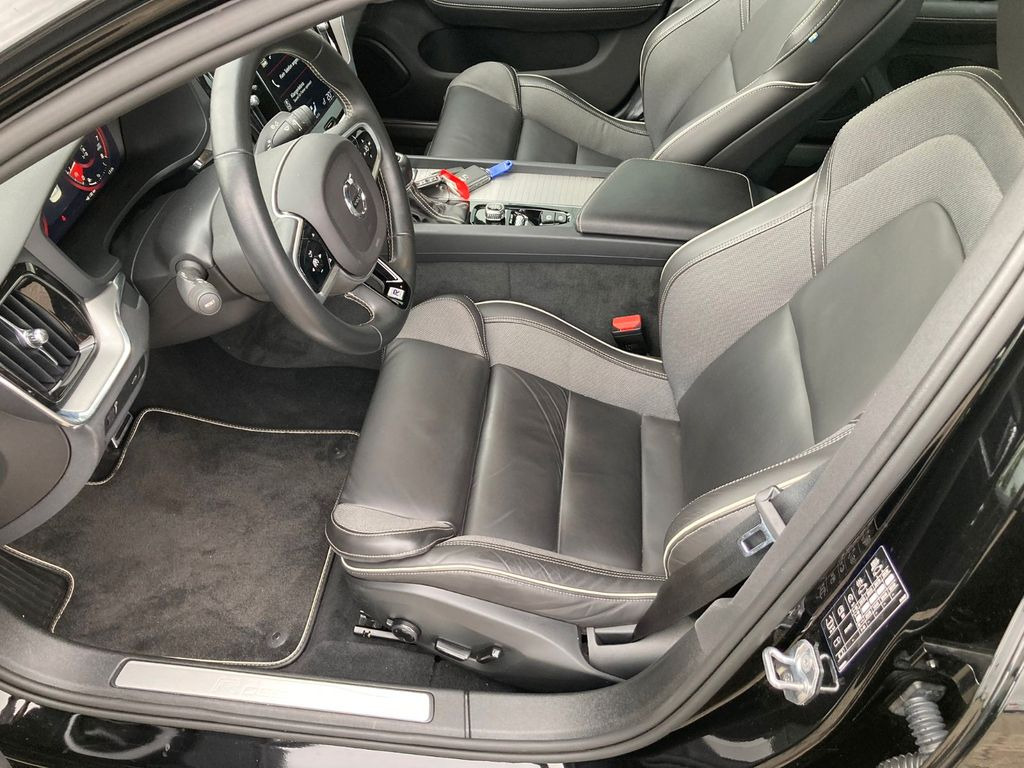 Volvo S60 T5 Lim. R-Design Volvo S60 T5 Lim. R-Design - Sedans: foto 4 Volvo S60 T5 Lim. R-Design Volvo S60 T5 Lim. R-Design - Sedans: foto 4