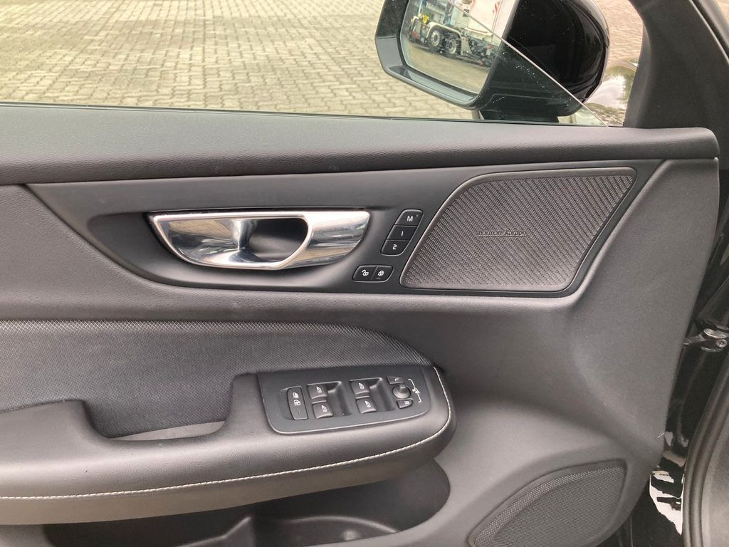 Volvo S60 T5 Lim. R-Design Volvo S60 T5 Lim. R-Design - Sedans: foto 5 Volvo S60 T5 Lim. R-Design Volvo S60 T5 Lim. R-Design - Sedans: foto 5