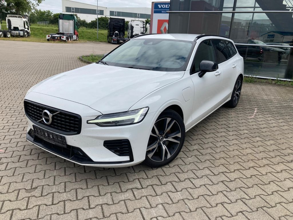 Volvo V60 T6 AWD R-Design Expression Recharge Plug-In Volvo V60 T6 AWD R-Design Expression Recharge Plug-In - Universālis: foto 1 Volvo V60 T6 AWD R-Design Expression Recharge Plug-In Volvo V60 T6 AWD R-Design Expression Recharge Plug-In - Universālis: foto 1