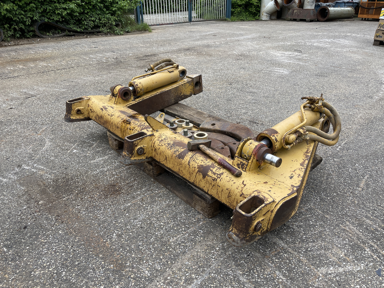 CATERPILLAR Multi Shank - Irdinātājs - Kāpurķēžu iekrāvējs: foto 5 CATERPILLAR Multi Shank - Irdinātājs - Kāpurķēžu iekrāvējs: foto 5