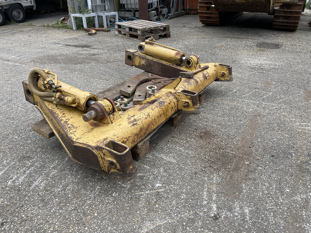 CATERPILLAR Multi Shank - Irdinātājs - Kāpurķēžu iekrāvējs: foto 3 CATERPILLAR Multi Shank - Irdinātājs - Kāpurķēžu iekrāvējs: foto 3