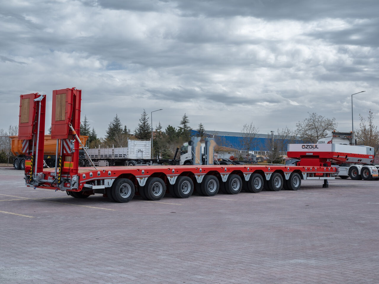 Özgül 8 AXLE LOWBED SEMI TRAILER - Puspiekabe zema profila platforma: foto 1 Özgül 8 AXLE LOWBED SEMI TRAILER - Puspiekabe zema profila platforma: foto 1