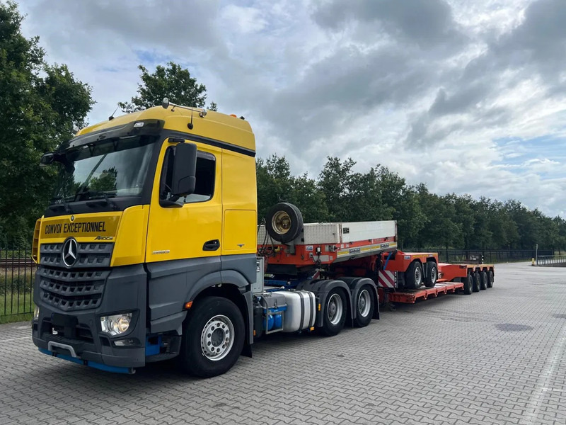 Goldhofer STZ VP 6 (2+4) - Puspiekabe zema profila platforma: foto 1 Goldhofer STZ VP 6 (2+4) - Puspiekabe zema profila platforma: foto 1