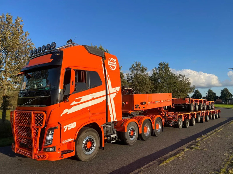 Goldhofer THP LTSO 16 Lines - Puspiekabe: foto 1 Goldhofer THP LTSO 16 Lines - Puspiekabe: foto 1