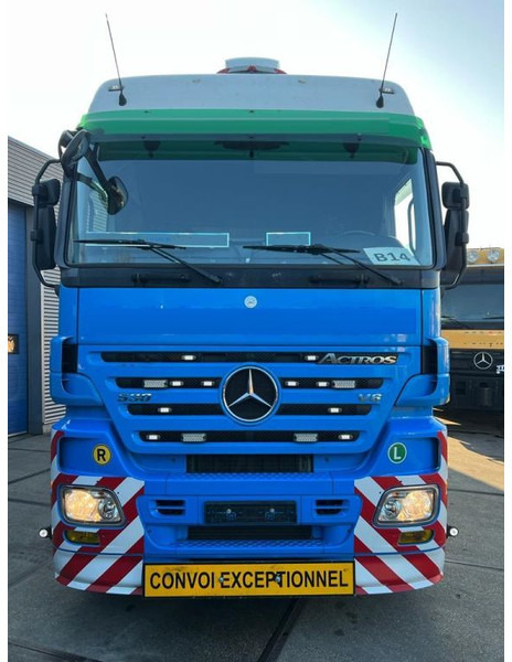 Mercedes-Benz Actros 2648 L 6x4 - Vilcējs: foto 2 Mercedes-Benz Actros 2648 L 6x4 - Vilcējs: foto 2