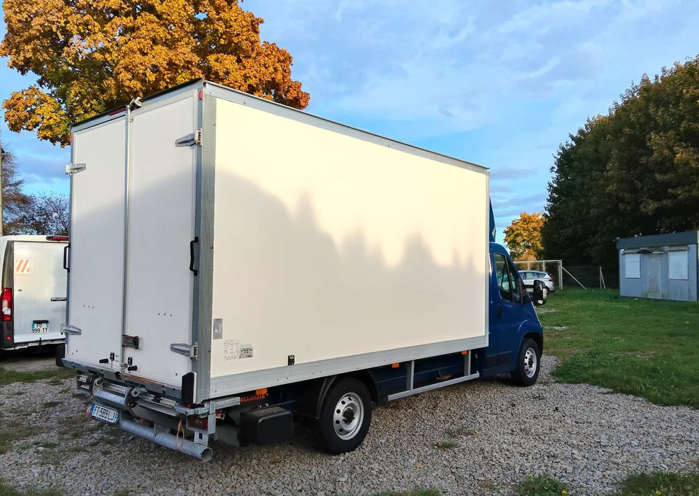 Fiat Ducato - Furgons ar slēgtā virsbūve: foto 3 Fiat Ducato - Furgons ar slēgtā virsbūve: foto 3