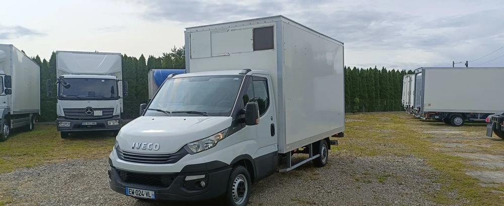 Iveco Daily 35S16 - Furgons ar slēgtā virsbūve: foto 1 Iveco Daily 35S16 - Furgons ar slēgtā virsbūve: foto 1