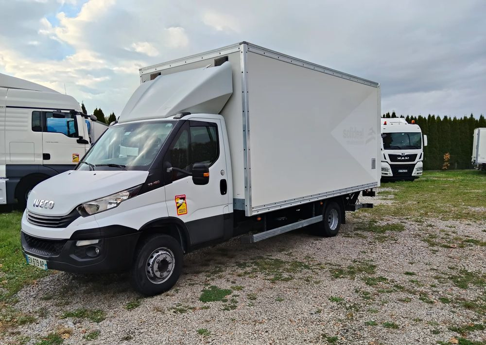 Iveco Daily - Kravas automašīna ar slēgto virsbūvi: foto 2 Iveco Daily - Kravas automašīna ar slēgto virsbūvi: foto 2