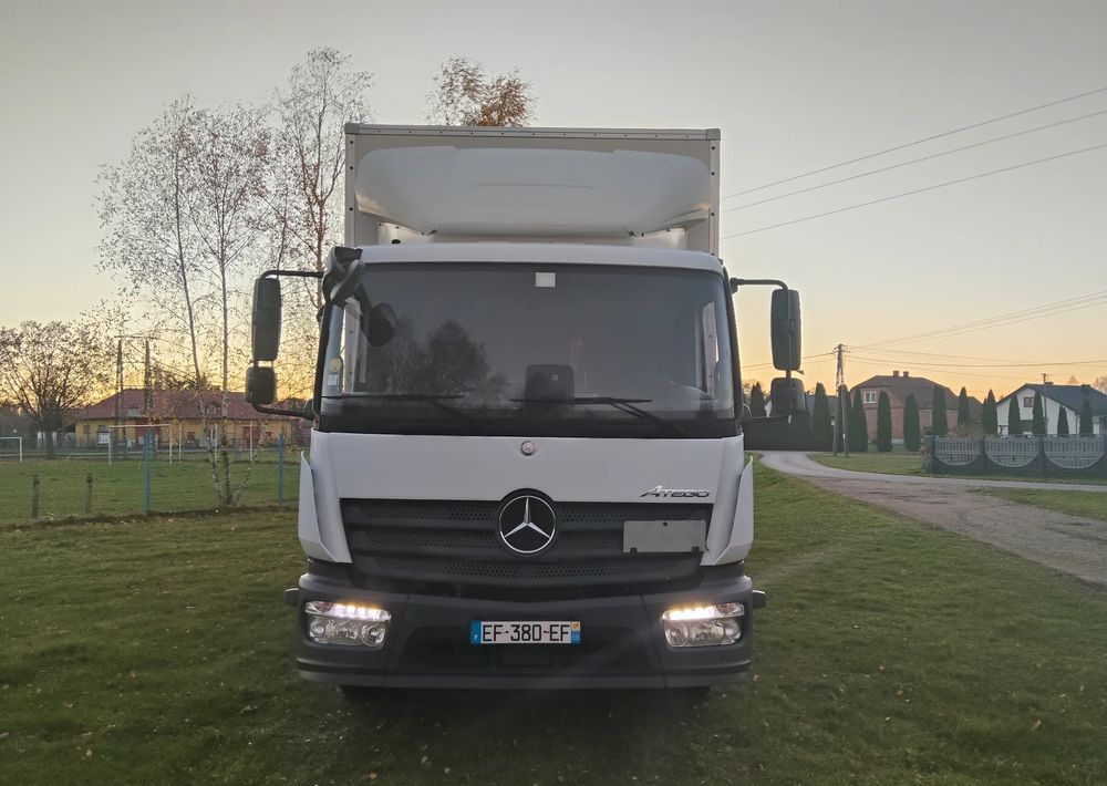 Mercedes-Benz Atego - Kravas automašīna ar slēgto virsbūvi: foto 3 Mercedes-Benz Atego - Kravas automašīna ar slēgto virsbūvi: foto 3