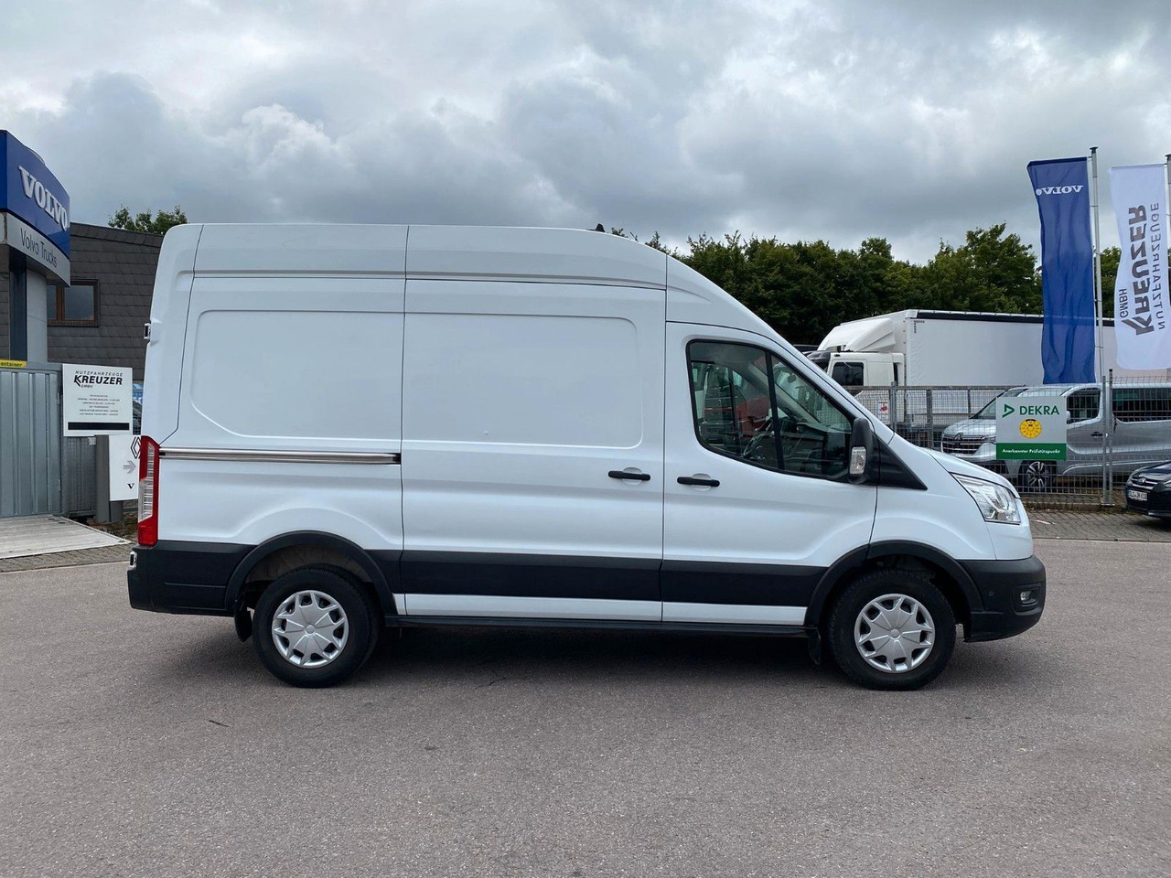 Ford Transit 350 L2 Trend Werkstattausbau - Kravas mikroautobuss: foto 3 Ford Transit 350 L2 Trend Werkstattausbau - Kravas mikroautobuss: foto 3
