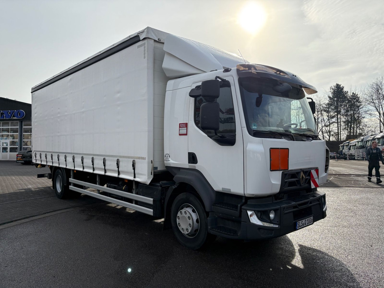 Renault D 16.280 Curtainsider - Kravas automašīna ar tentu: foto 3 Renault D 16.280 Curtainsider - Kravas automašīna ar tentu: foto 3
