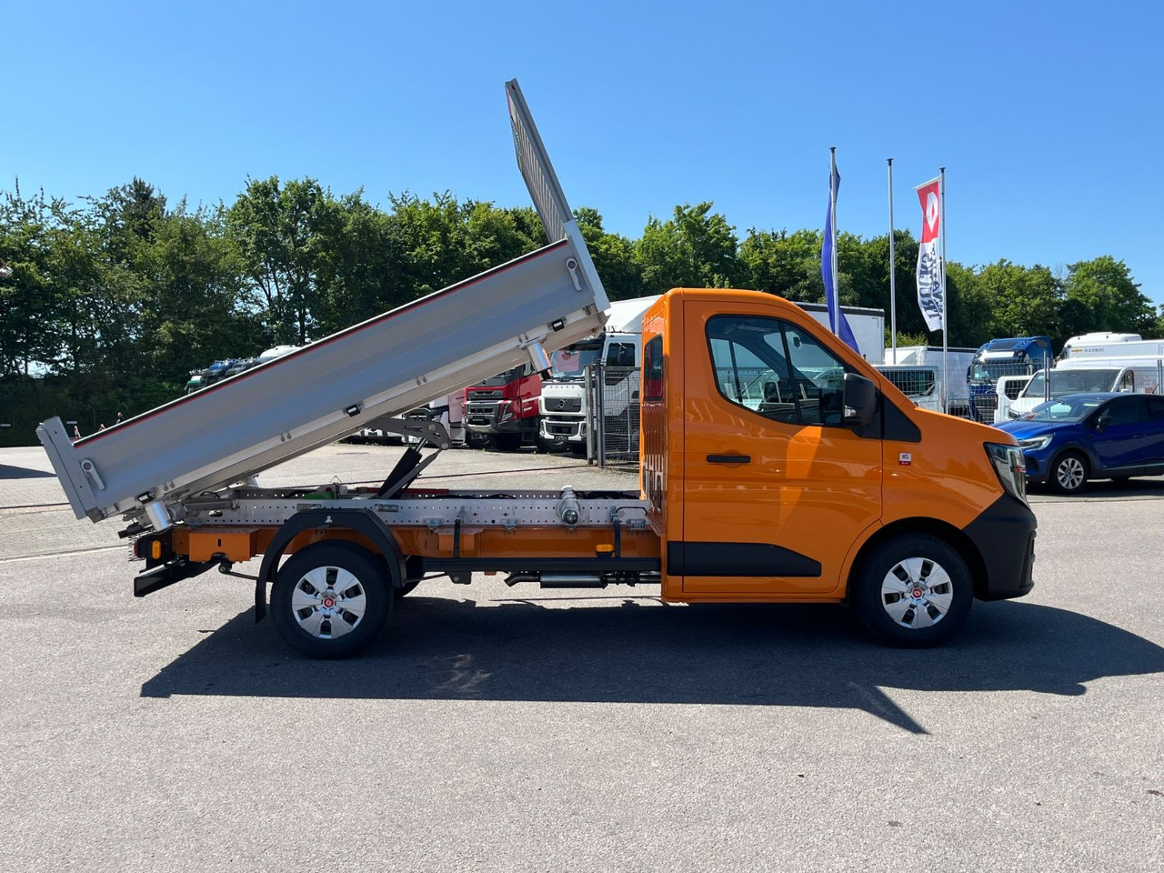 Renault Master mit JPM Dreiseitenkipper - Komercauto pašizgāzējs: foto 4 Renault Master mit JPM Dreiseitenkipper - Komercauto pašizgāzējs: foto 4