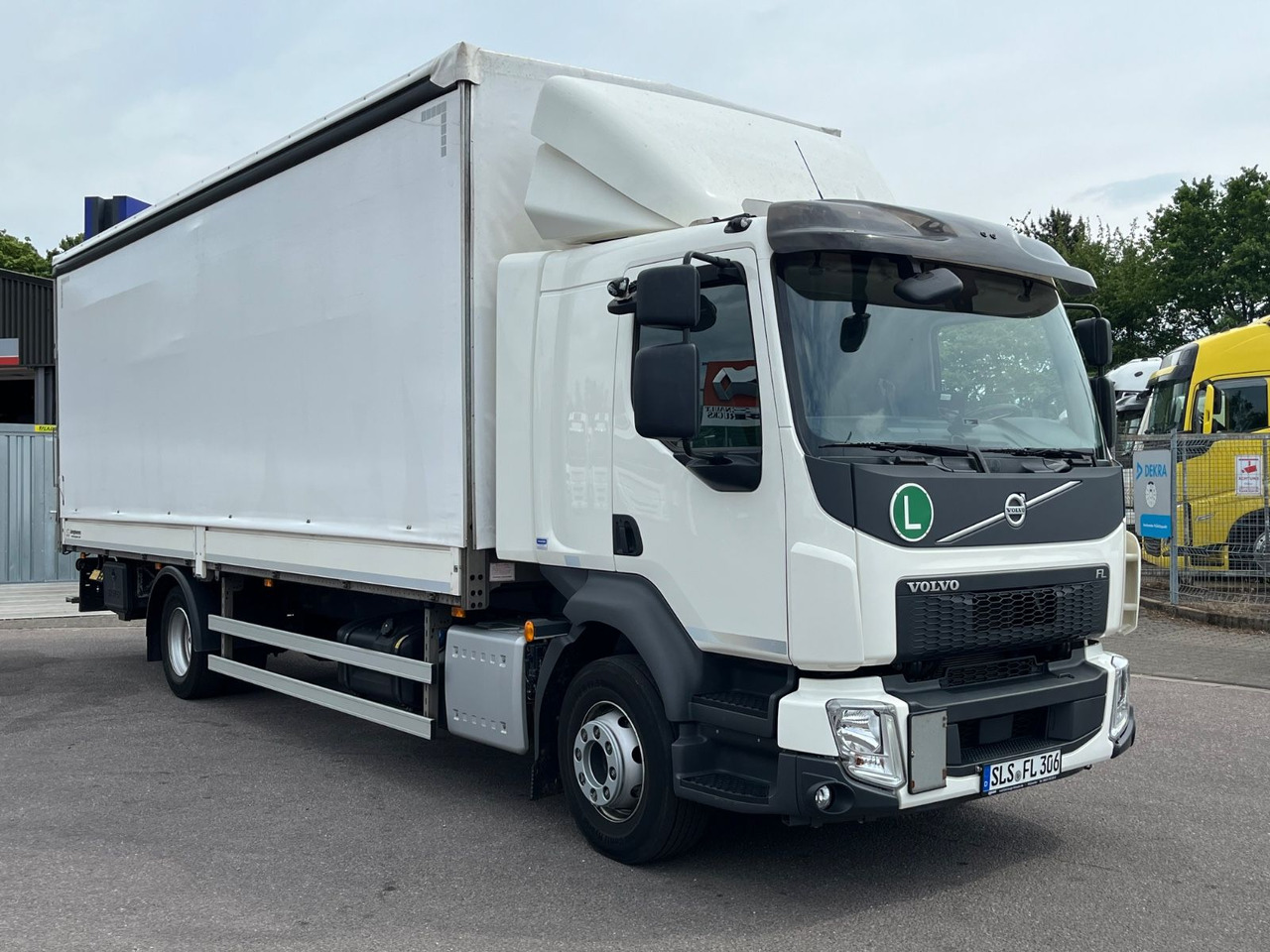 Volvo FL 14.245 Junghanns Schiebeplane LBW - Kravas automašīna ar tentu: foto 3 Volvo FL 14.245 Junghanns Schiebeplane LBW - Kravas automašīna ar tentu: foto 3
