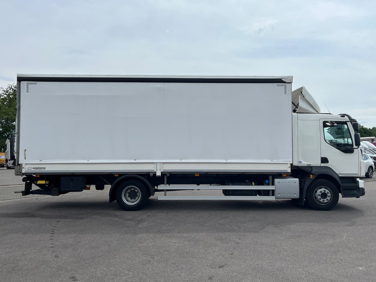Volvo FL 14.245 Junghanns Schiebeplane LBW - Kravas automašīna ar tentu: foto 4 Volvo FL 14.245 Junghanns Schiebeplane LBW - Kravas automašīna ar tentu: foto 4