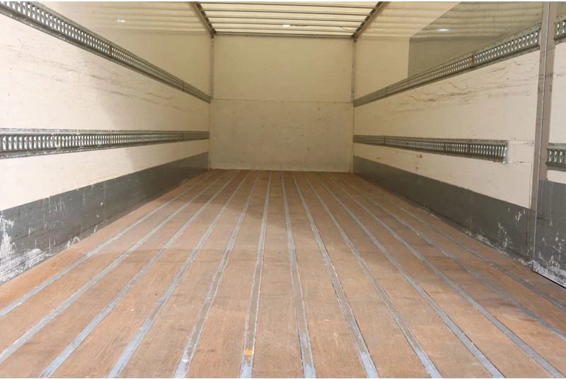 DAF CF 290 FA Bak + klep Dhollandia 2000 KG - Kravas automašīna ar slēgto virsbūvi: foto 4 DAF CF 290 FA Bak + klep Dhollandia 2000 KG - Kravas automašīna ar slēgto virsbūvi: foto 4