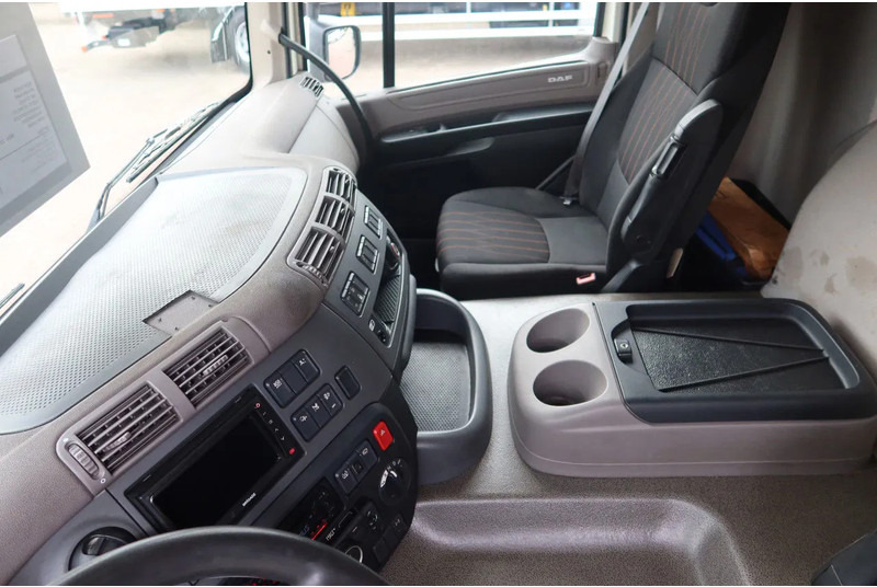 DAF CF 290 FA Bak+ klep Dhollandia 2000 kg - Kravas automašīna ar slēgto virsbūvi: foto 5 DAF CF 290 FA Bak+ klep Dhollandia 2000 kg - Kravas automašīna ar slēgto virsbūvi: foto 5