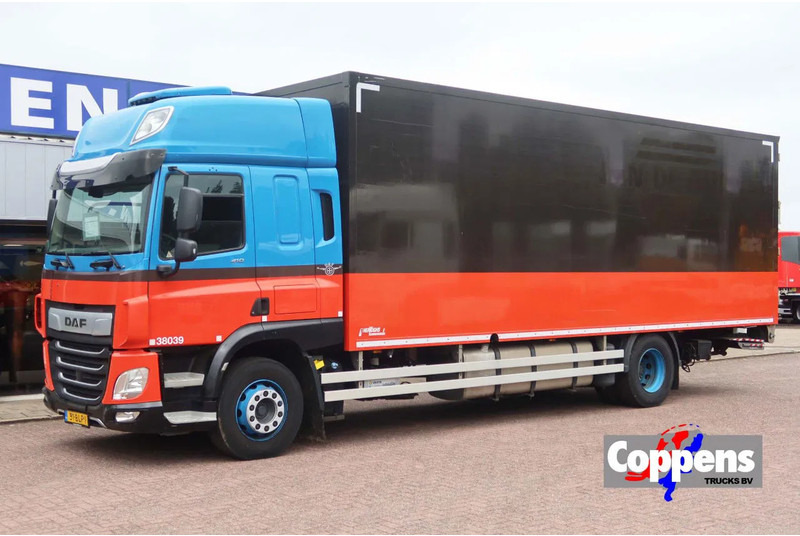 DAF CF 410 Bakwagen + Onderschuif klep - Kravas automašīna ar slēgto virsbūvi: foto 1 DAF CF 410 Bakwagen + Onderschuif klep - Kravas automašīna ar slēgto virsbūvi: foto 1