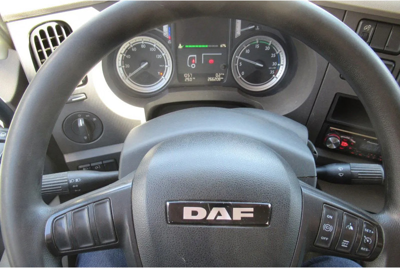 DAF LF 250 250 bak + klep + schuifzeil E6 - Kravas automašīna ar tentu: foto 5 DAF LF 250 250 bak + klep + schuifzeil E6 - Kravas automašīna ar tentu: foto 5
