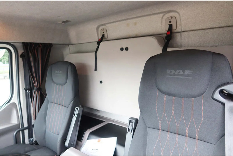 Kravas automašīna ar slēgto virsbūvi DAF LF 290 Bakwagen + Laadklep DHollandia 2000 kg: foto 5