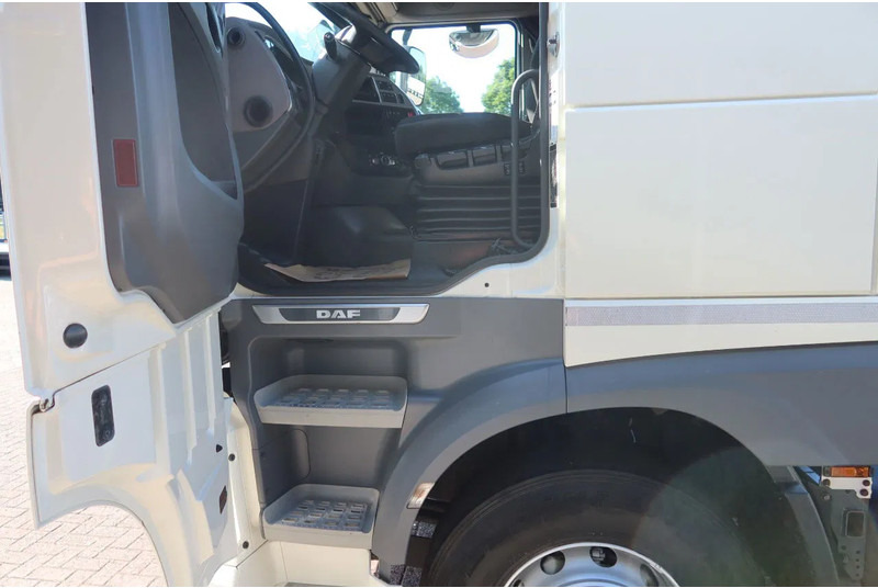 DAF XF 106.450 Wissellaadbaksysteem / Chassis - Konteineru vedējs/ Kravas automašīna ar noņemamā virsbūve: foto 5 DAF XF 106.450 Wissellaadbaksysteem / Chassis - Konteineru vedējs/ Kravas automašīna ar noņemamā virsbūve: foto 5