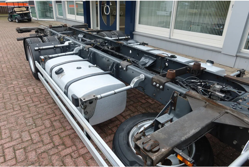 DAF XF 430 430 FA 4x2 BDF/Chassiscabine Wisselbare opbouw - Šasija kravas automašīna: foto 4 DAF XF 430 430 FA 4x2 BDF/Chassiscabine Wisselbare opbouw - Šasija kravas automašīna: foto 4