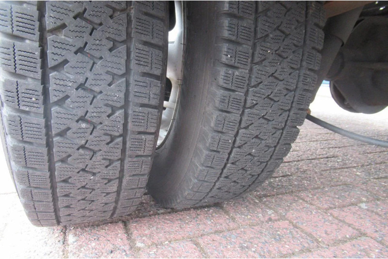 Furgons ar slēgtā virsbūve Iveco Daily 35C16 Bak + klep: foto 14