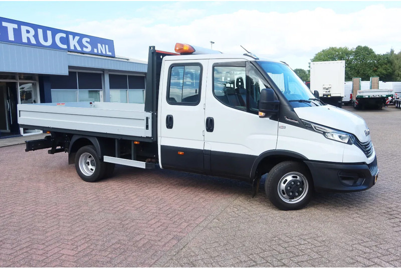 Iveco Daily 35C16 HI Matic Dubbele cabine open 7 persoons uitvoering. Dubbel lucht achter as. 3.0 L motor - Automašīna ar kravas platformu, Kravas-pasažieru furgons: foto 2 Iveco Daily 35C16 HI Matic Dubbele cabine open 7 persoons uitvoering. Dubbel lucht achter as. 3.0 L motor - Automašīna ar kravas platformu, Kravas-pasažieru furgons: foto 2