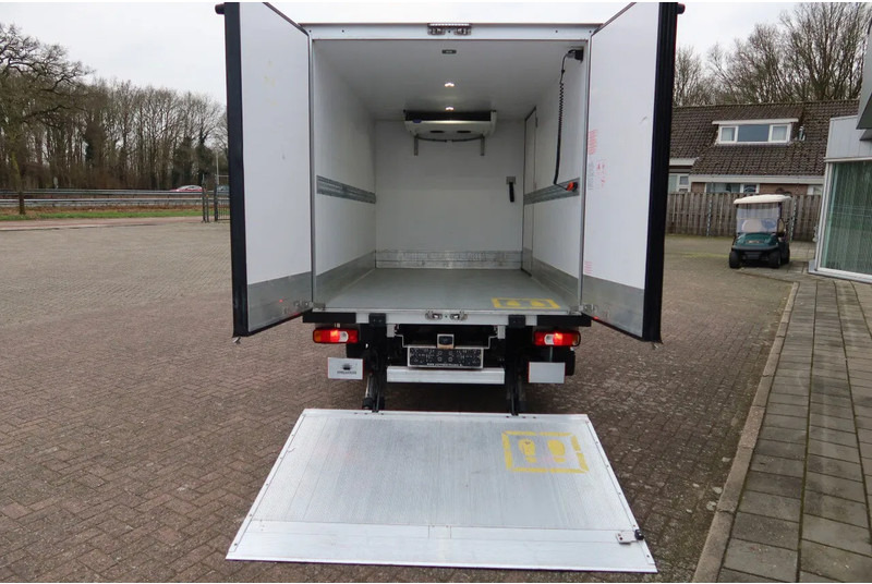 Iveco Daily 35C16 Koel/Vries Bakwagen + DHollandia 750kg Laadklep - Komercauto refrižerators: foto 3 Iveco Daily 35C16 Koel/Vries Bakwagen + DHollandia 750kg Laadklep - Komercauto refrižerators: foto 3