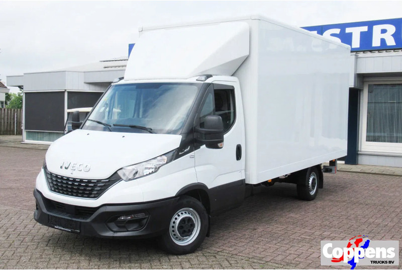 Iveco Daily 35S14 Bakwagen +Laadklep DHollandia 750 kg - Furgons ar slēgtā virsbūve: foto 1 Iveco Daily 35S14 Bakwagen +Laadklep DHollandia 750 kg - Furgons ar slēgtā virsbūve: foto 1