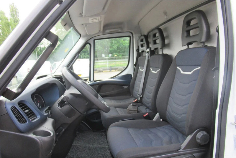 Iveco Daily 35S14 Bakwagen +Laadklep DHollandia 750 kg - Furgons ar slēgtā virsbūve: foto 5 Iveco Daily 35S14 Bakwagen +Laadklep DHollandia 750 kg - Furgons ar slēgtā virsbūve: foto 5