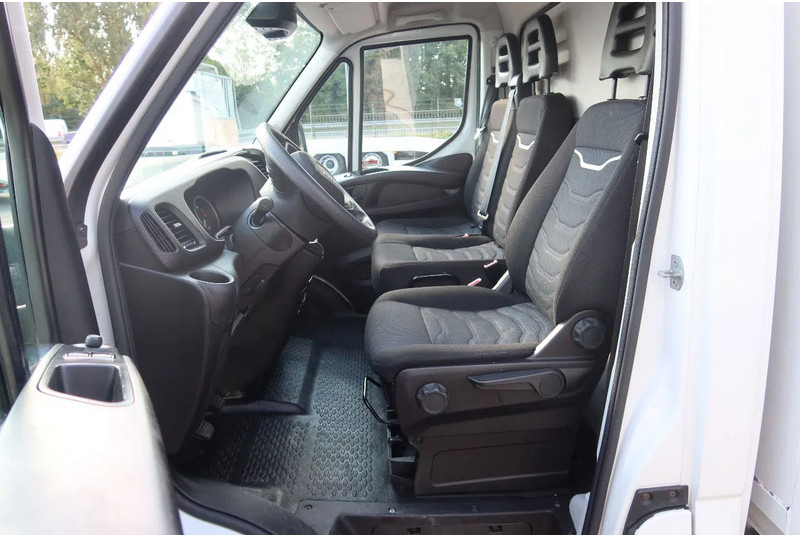 Iveco Daily 35S16 Bakwagen + Laadklep 750kg - Furgons ar slēgtā virsbūve: foto 4 Iveco Daily 35S16 Bakwagen + Laadklep 750kg - Furgons ar slēgtā virsbūve: foto 4