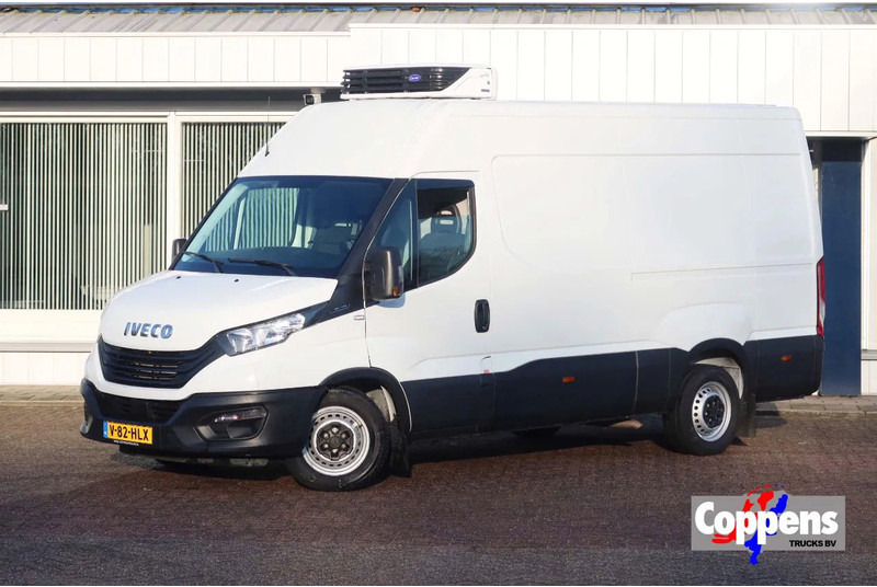 Iveco Daily 35S16 Koel/Vries L2/H2 Carrier Xarios 350 Koel/Vries/Verwarmen + nachtaansluiting 220 volt - Komercauto refrižerators: foto 1 Iveco Daily 35S16 Koel/Vries L2/H2 Carrier Xarios 350 Koel/Vries/Verwarmen + nachtaansluiting 220 volt - Komercauto refrižerators: foto 1