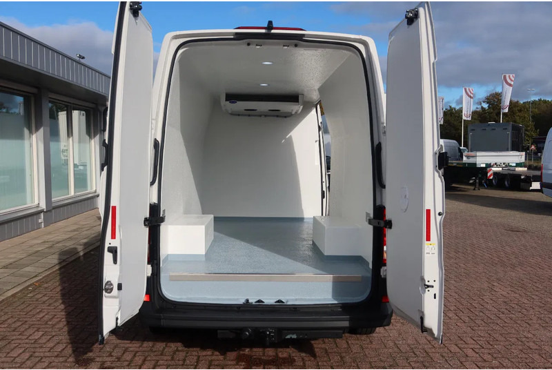 MAN TGE 50.160 Koel/Vries/Verwarmen + nachtaansluiting Carrier Xarios 350 L4/H2 automaat. Dubbel lucht. - Komercauto refrižerators: foto 3 MAN TGE 50.160 Koel/Vries/Verwarmen + nachtaansluiting Carrier Xarios 350 L4/H2 automaat. Dubbel lucht. - Komercauto refrižerators: foto 3