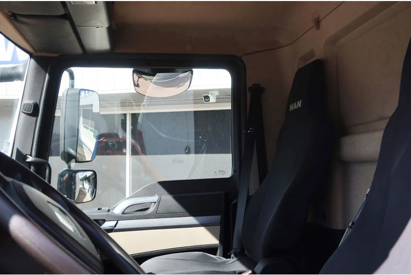 MAN TGL 12.250 Bakwagen + Laadklep DHollandia 2000 kg - Kravas automašīna ar slēgto virsbūvi: foto 5 MAN TGL 12.250 Bakwagen + Laadklep DHollandia 2000 kg - Kravas automašīna ar slēgto virsbūvi: foto 5