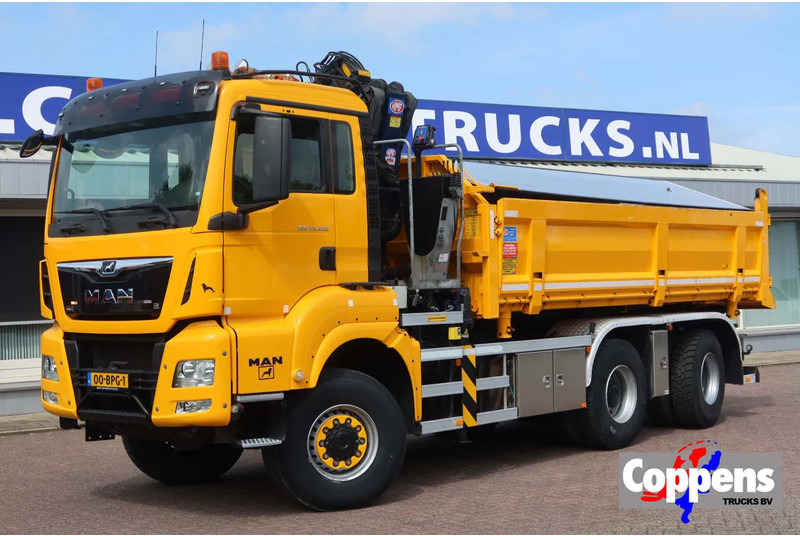 MAN TGS 33.420 2 Zijdige kipper + kraan 6x6 Stuur as - Kravas auto ar manipulatoru: foto 1 MAN TGS 33.420 2 Zijdige kipper + kraan 6x6 Stuur as - Kravas auto ar manipulatoru: foto 1