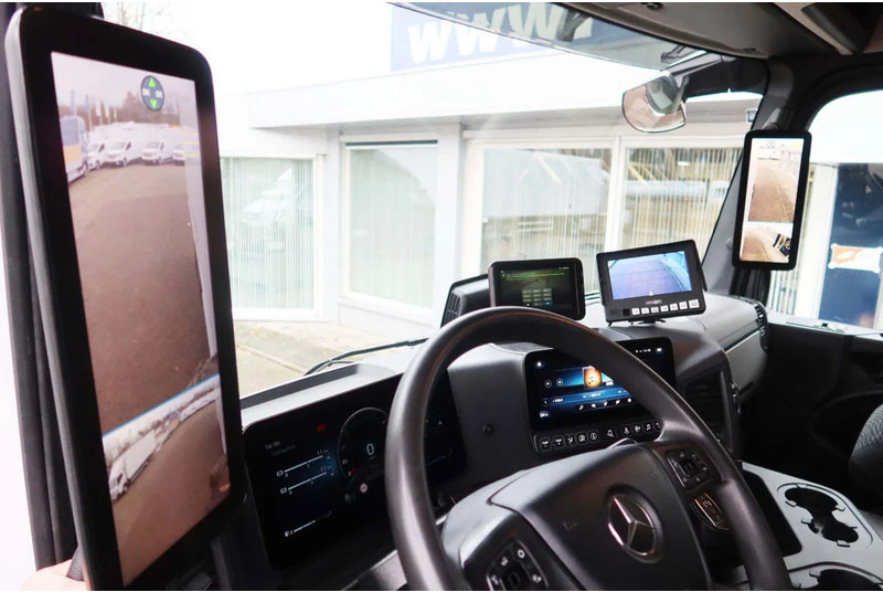 Mercedes-Benz Actros 1840 L Bakwagen + Bar klep 2000 KG + Geïsoleerde bak - Kravas automašīna ar slēgto virsbūvi: foto 4 Mercedes-Benz Actros 1840 L Bakwagen + Bar klep 2000 KG + Geïsoleerde bak - Kravas automašīna ar slēgto virsbūvi: foto 4