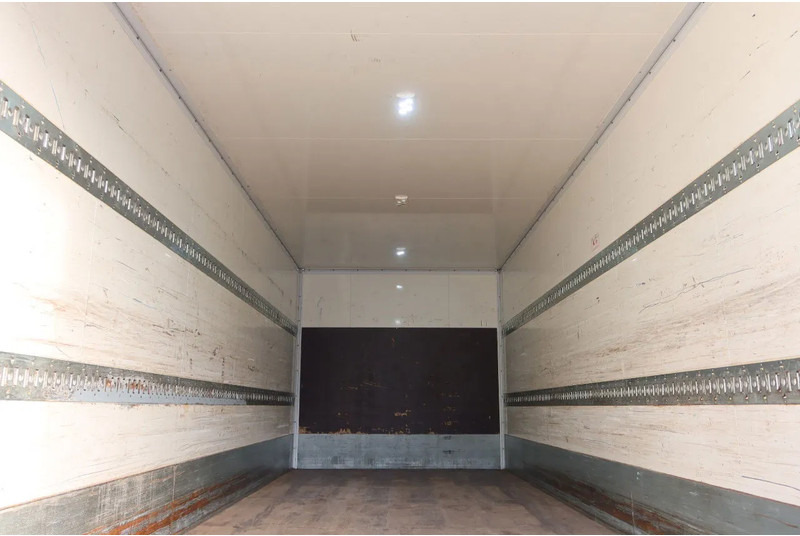 Mercedes-Benz Actros 1840 L Bkawagen+ BAR klep 2.000kg met Gesioleerde bak - Kravas automašīna ar slēgto virsbūvi: foto 4 Mercedes-Benz Actros 1840 L Bkawagen+ BAR klep 2.000kg met Gesioleerde bak - Kravas automašīna ar slēgto virsbūvi: foto 4