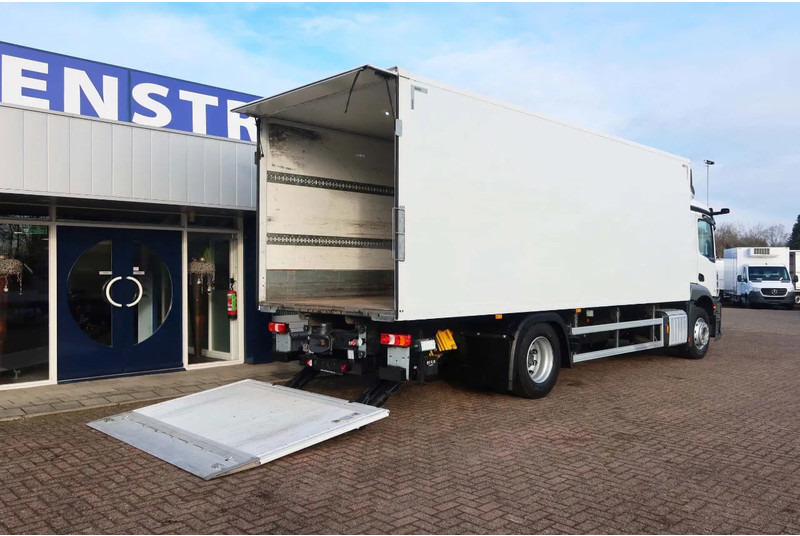 Mercedes-Benz Actros 1840 L Bkawagen+ BAR klep 2.000kg met Gesioleerde bak - Kravas automašīna ar slēgto virsbūvi: foto 4 Mercedes-Benz Actros 1840 L Bkawagen+ BAR klep 2.000kg met Gesioleerde bak - Kravas automašīna ar slēgto virsbūvi: foto 4