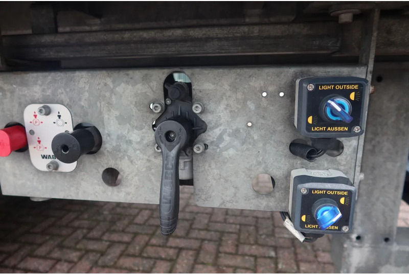 Kravas auto ar manipulatoru Mercedes-Benz Actros 2133 L Trekker + Hiab Kraan met City Trailer: OT-92-VD: foto 19 Kravas auto ar manipulatoru Mercedes-Benz Actros 2133 L Trekker + Hiab Kraan met City Trailer: OT-92-VD: foto 19